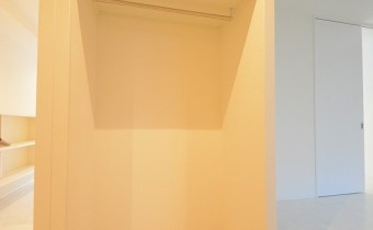 ウォークスルークローゼット・別アングル