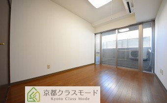 Room8
