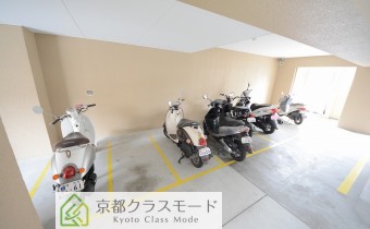 バイク置場