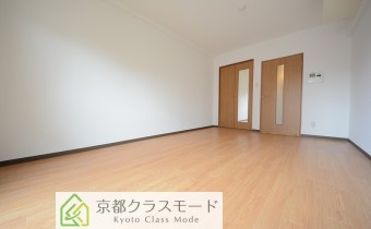 洋室9.7帖・別アングル