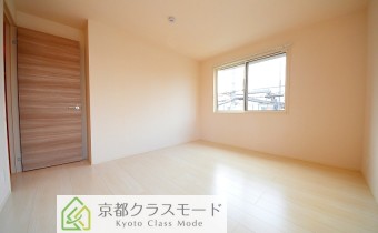 洋室7.3帖