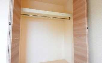 洋室6帖のクローゼット