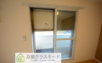 シャッター雨戸付き