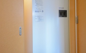 電気温水器　※室内写真は1LDKタイプのものです。