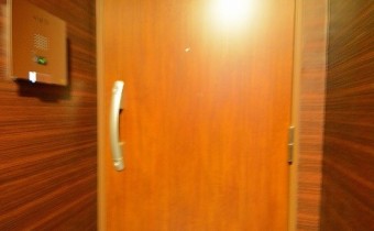 玄関ドア