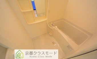 バスルーム　※同マンション内の別のお部屋のものです。参考としてご覧ください。