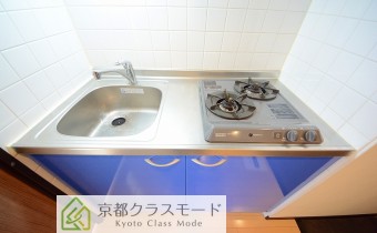 システムキッチン　※同マンション内の別のお部屋のものです。参考としてご覧ください。