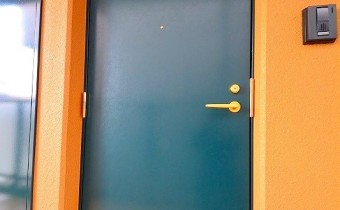 玄関ドア