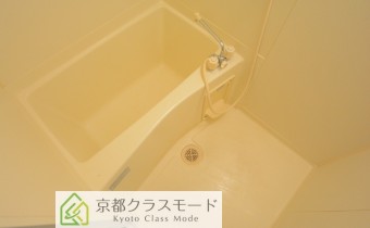 ※室内写真は同マンション内・別タイプの参考画像となります。
