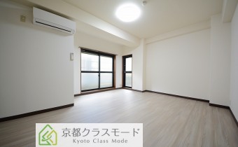 ※室内写真は同マンション内別タイプのお部屋になります。