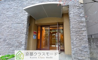 マンションエントランス