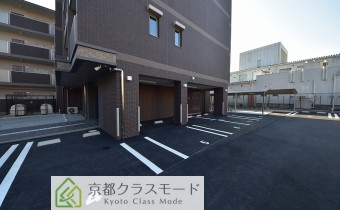 敷地内ガレージ