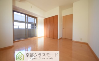洋室7.3帖