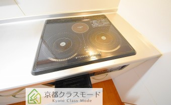 3口IHクッキングひたー（グリル付き）
