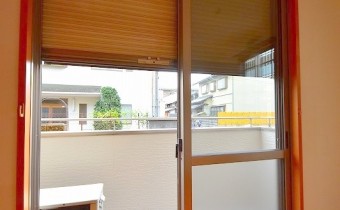 シャッター雨戸付き