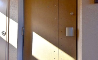 玄関ドア