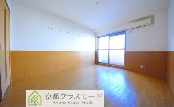 洋室8.1帖