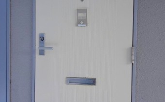 玄関ドア