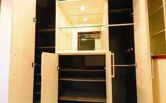 シューズBOX　※室内写真は同マンション内の606号室のものです。