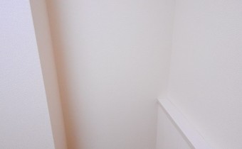 冷蔵庫置場　※同マンション内の別のお部屋のものです。参考としてご覧ください。