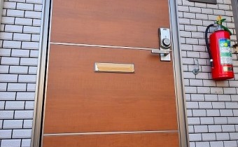 玄関ドア