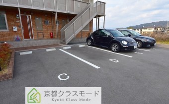 敷地内ガレージ