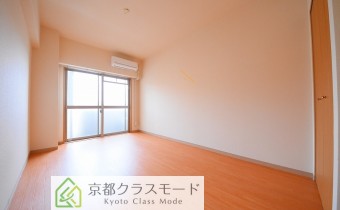 洋室8.2帖・別アングル
