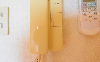 インターホン