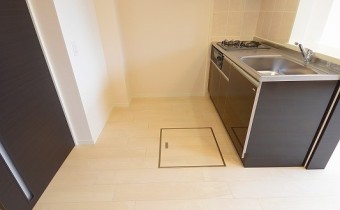 ※室内写真は同マンション内・別タイプの参考画像となります。