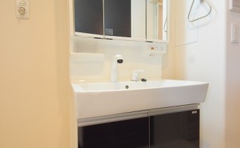 ※室内写真は同マンション内・別タイプの参考画像となります。