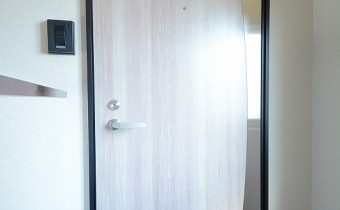 玄関ドア