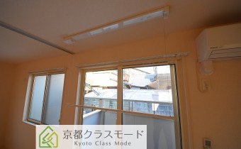 室内干用のバー