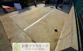 敷地内ガレージ