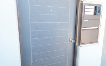 玄関ドア