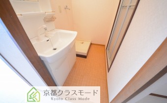 脱衣所　※室内写真は同マンションの603号室のお写真となります。