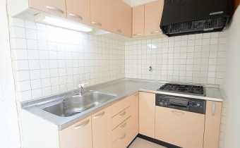 システムキッチン　※室内写真は同マンションの603号室のお写真となります。
