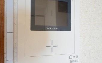 TVモニターホン　※室内写真は同マンションの603号室のお写真となります。