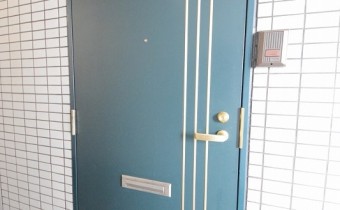 玄関ドア