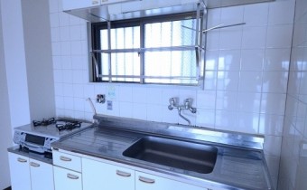 ※室内写真は同マンション内・別タイプの参考画像となります。