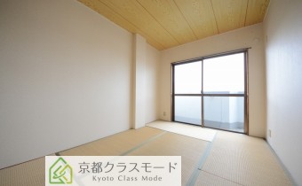 ※室内写真は同マンション内・別タイプの参考画像となります。