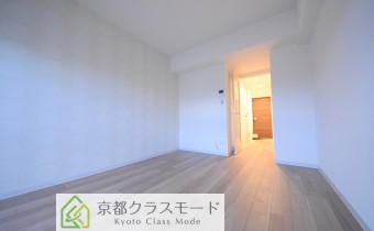 「全室角部屋設計」♪8帖のお部屋はアクセントクロス仕様！