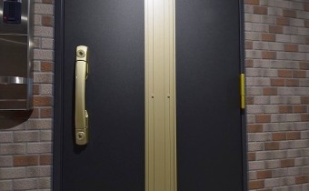 玄関ドア