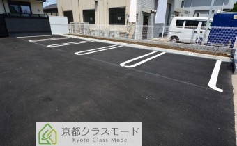 敷地内ガレージ
