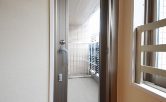 バルコニーへ