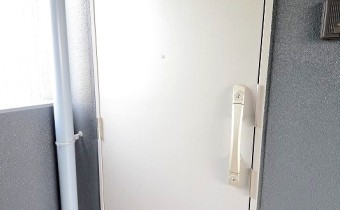 玄関ドア