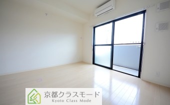 Rooｍ9.5
