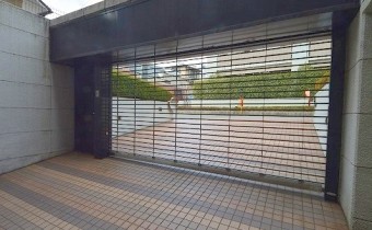 ガレージのシャッター