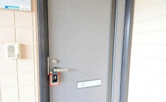 玄関ドア