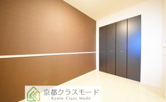 Room4