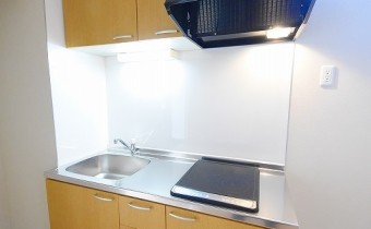 システムキッチン　※室内写真は同マンション内の別タイプのお部屋のものです。
